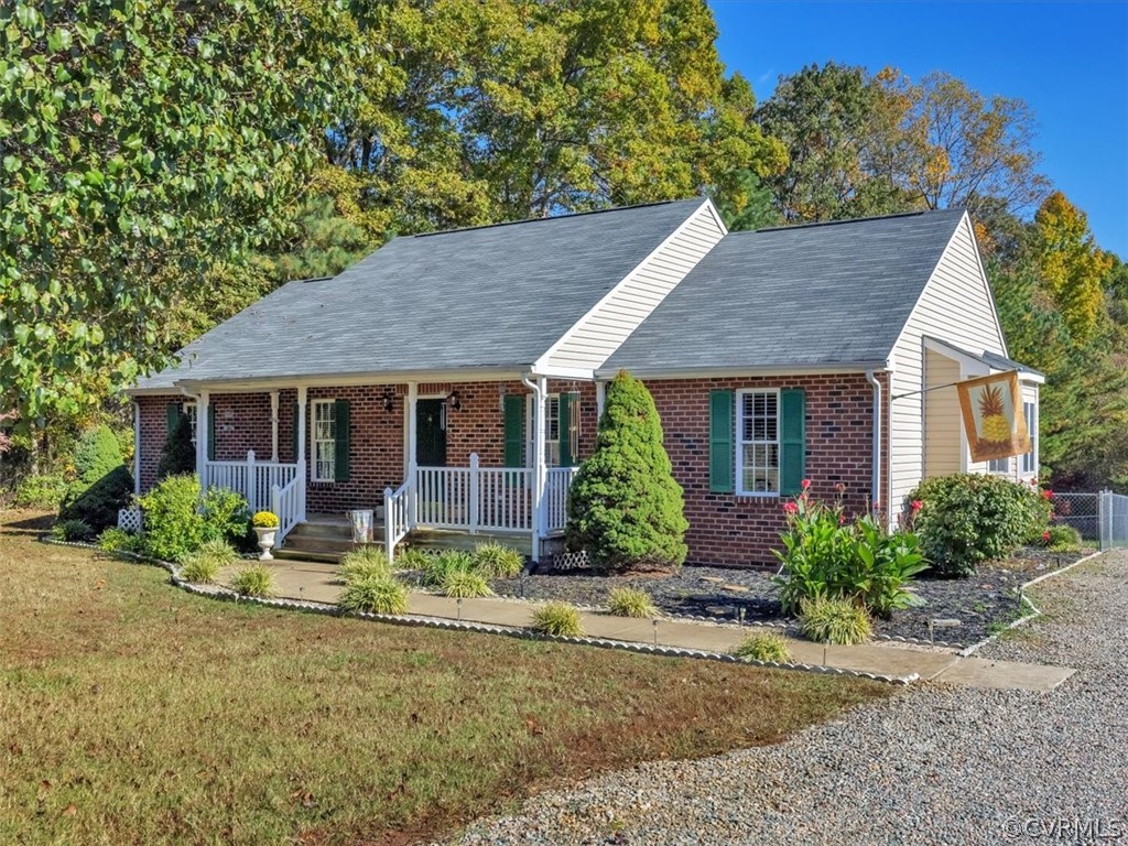 4738 Bell Road Powhatan, VA 23139 - Photo 2 of 49 Gallery Image 2