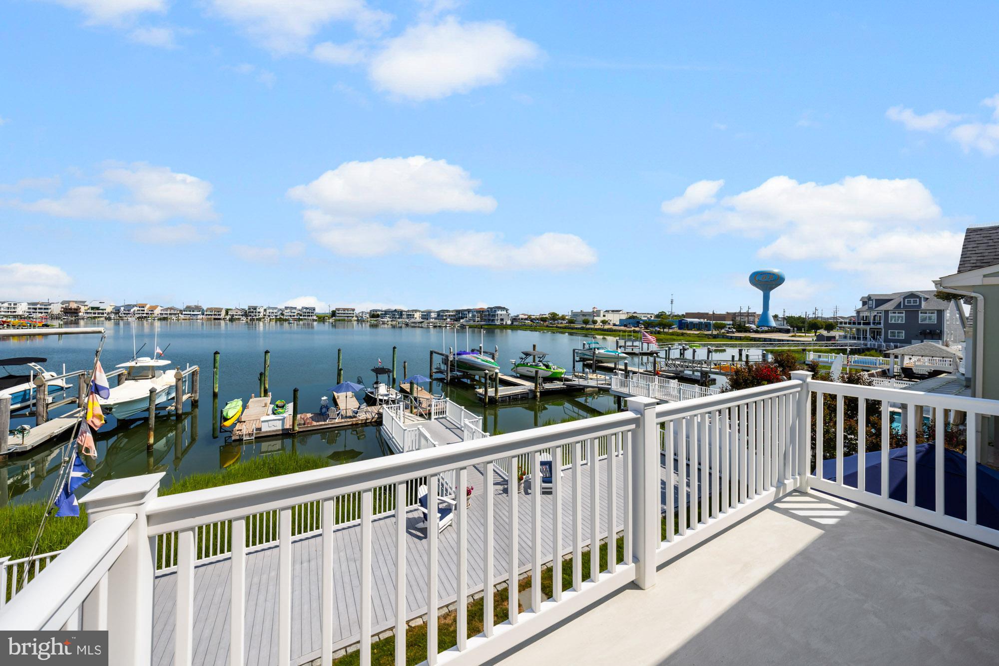 87 Lagoon Boulevard Brigantine, NJ 08203 - Photo 28 of 66 a view of a balcony with city view