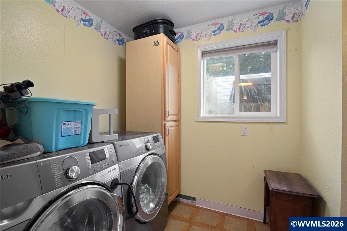 247 Cedar Street Lyons, OR 97358 - Photo 18 of 40