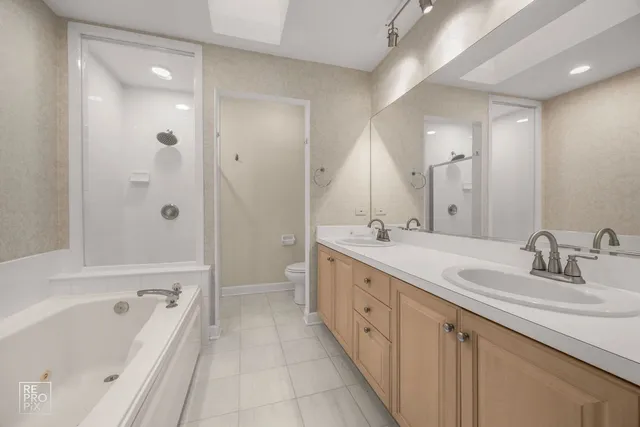 $599,000 | 536 West Evergreen Street, Wheaton, IL 60187