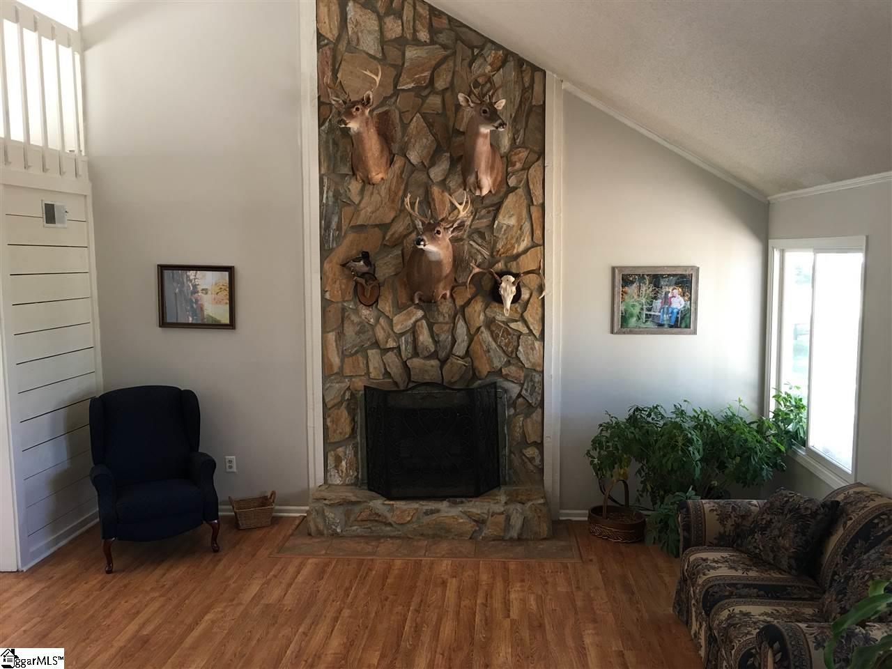 221 Inn Circle Fountain Inn, SC 29644 - Photo 7 of 36