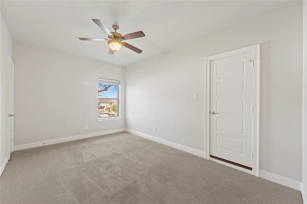 4026 North Cresthaven Road Dallas, TX 75209 - Photo 18 of 22 a view of an empty room