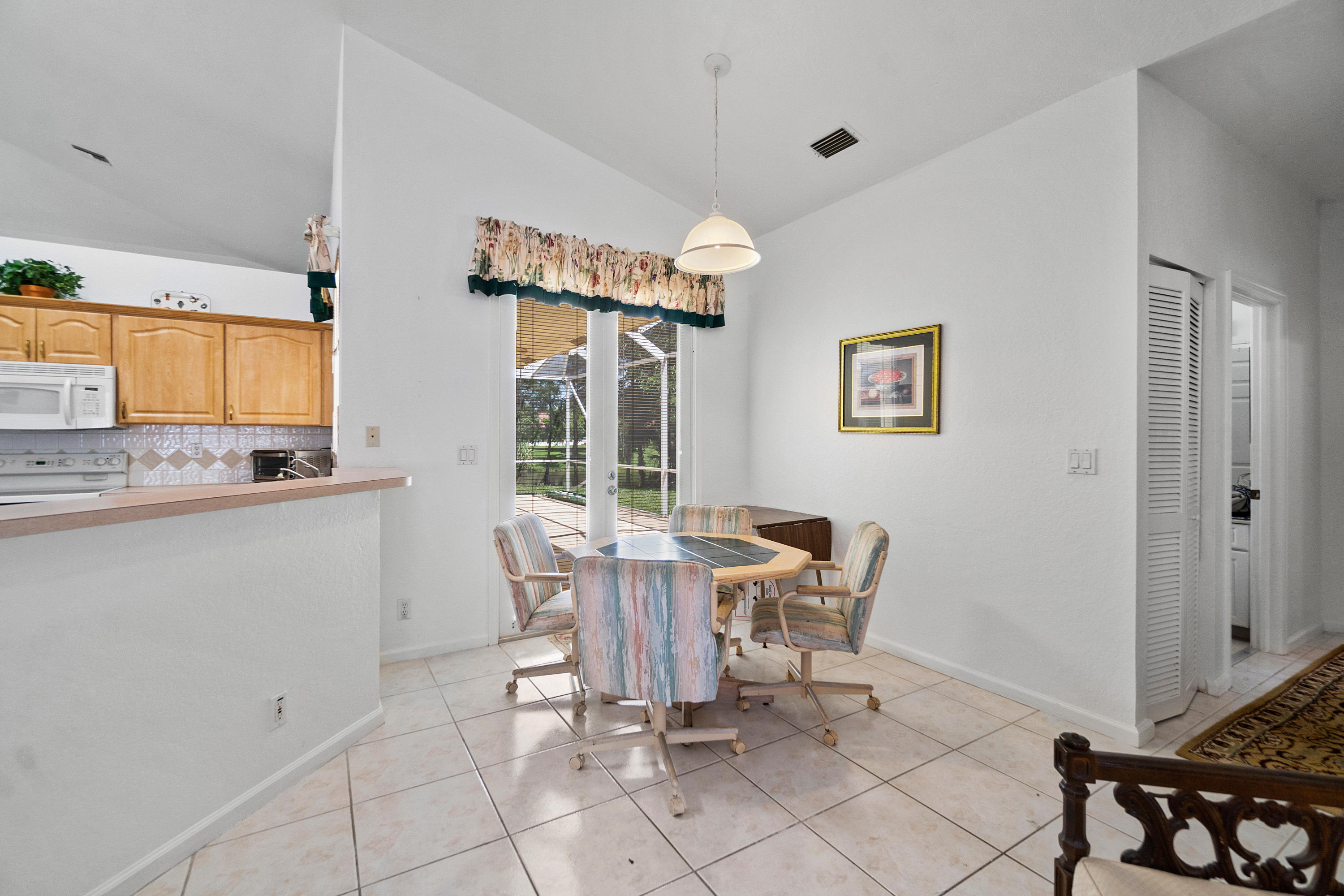 136 Nottingham Road Royal Palm Beach, FL 33411 - Photo 11 of 33 136 Nottingham Rd