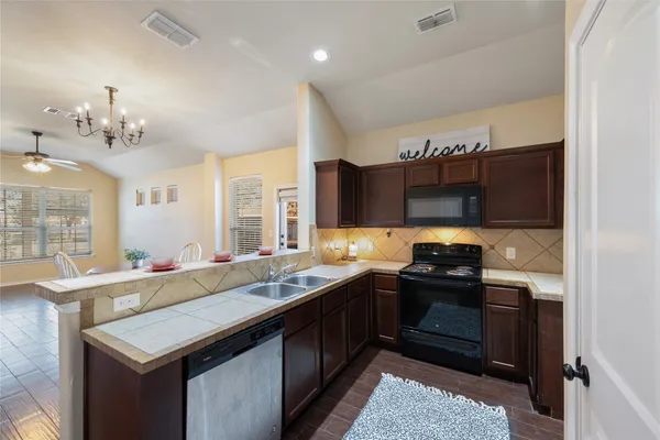 $1,750 | 101 Creekside Villa Drive, Kyle, TX 78640