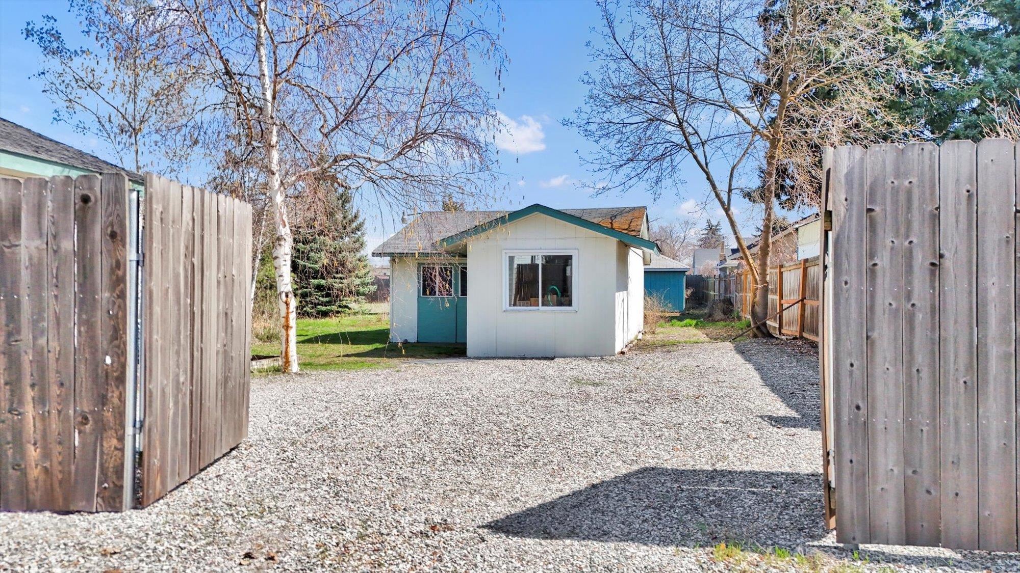 1502 North Bessie Road Spokane Valley, WA 99212 - Photo 19 of 40