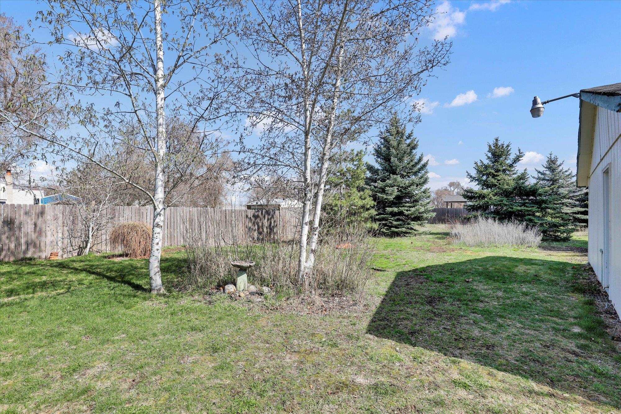 1502 North Bessie Road Spokane Valley, WA 99212 - Photo 23 of 40