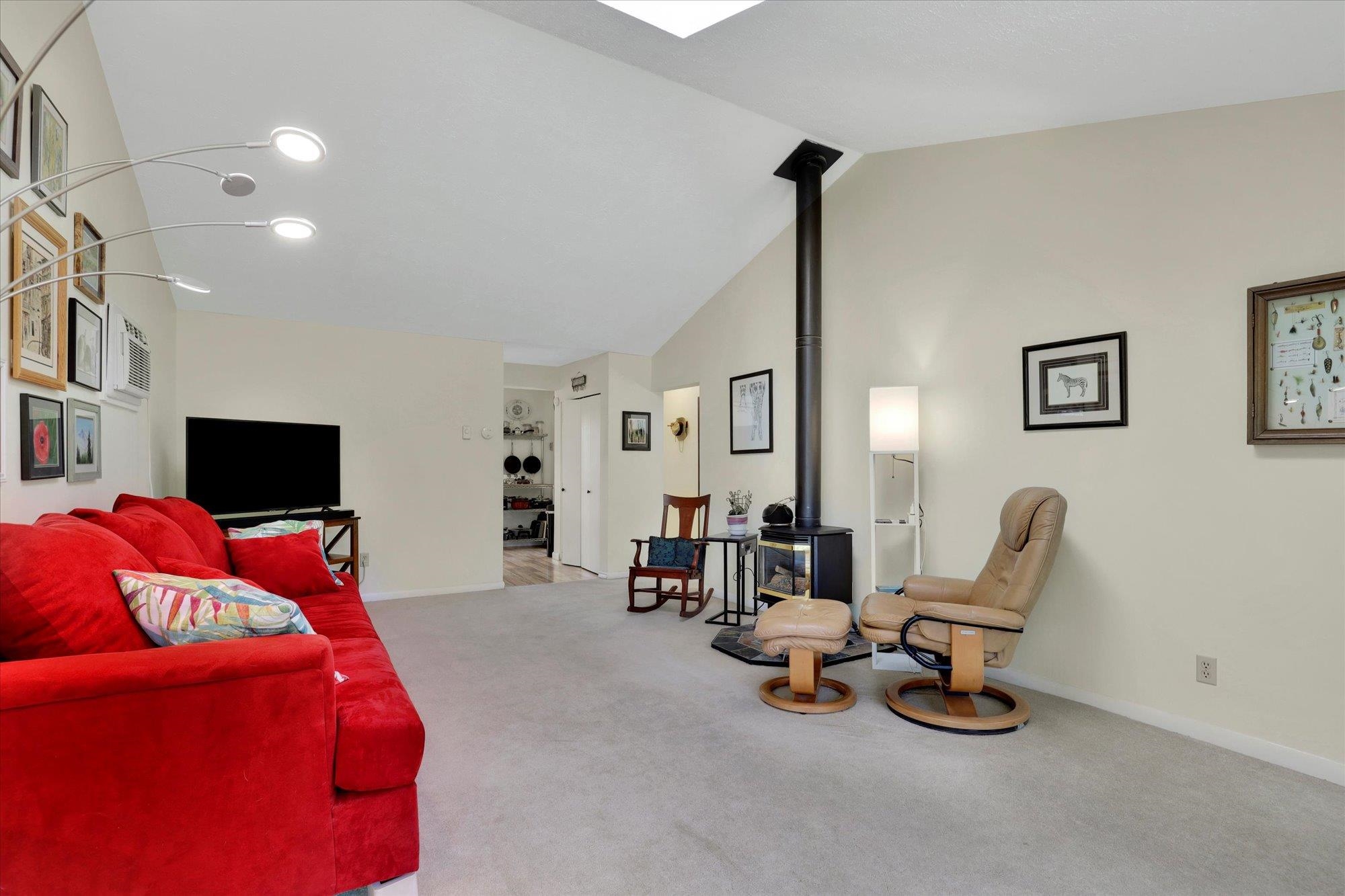 1502 North Bessie Road Spokane Valley, WA 99212 - Photo 4 of 40