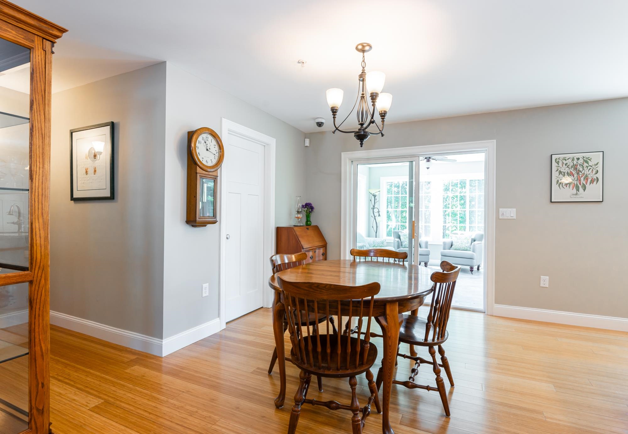207 Villager Road Chester, NH 03036 - Photo 4 of 40 Gallery Image 4