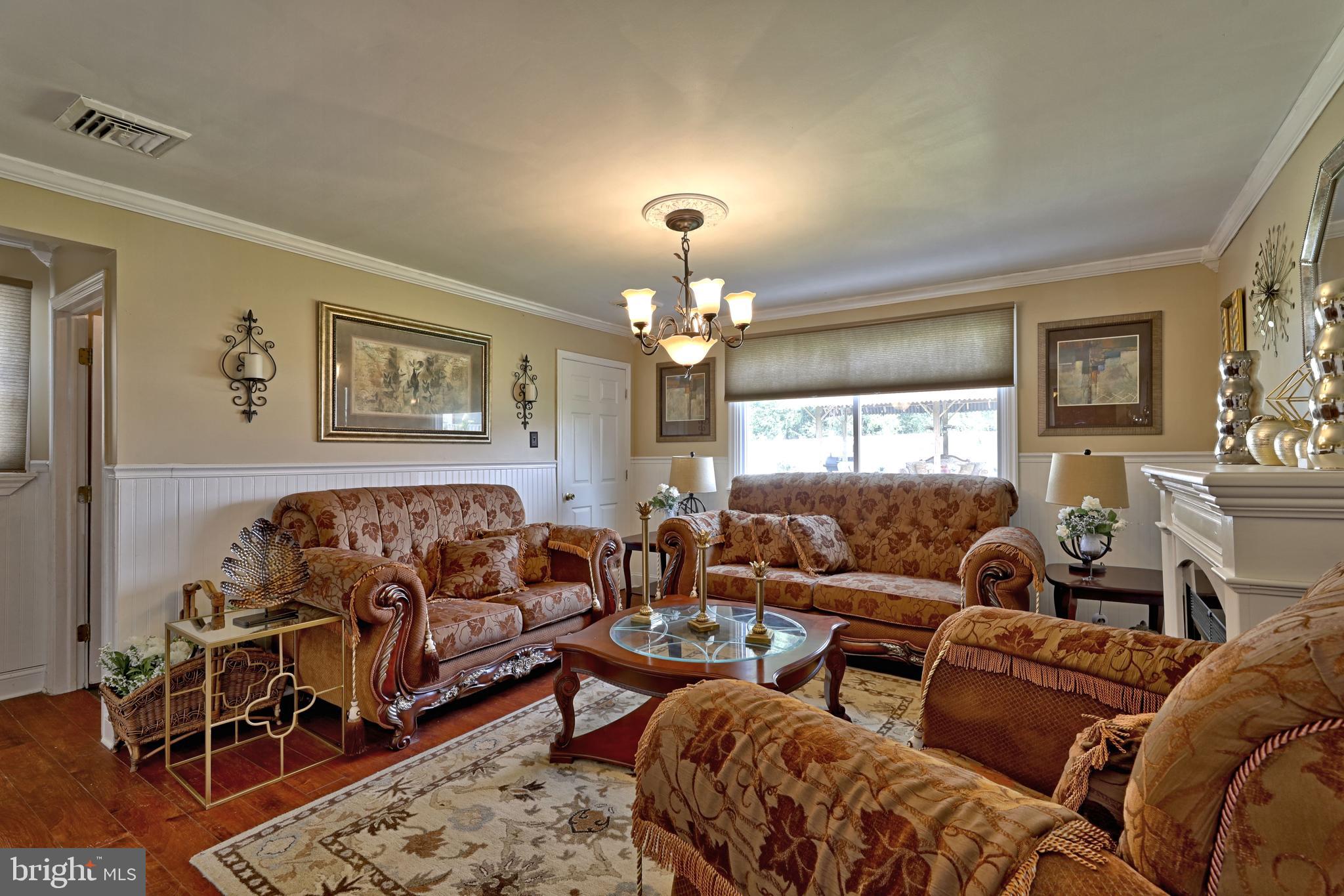 1722 Glassboro Road Sewell, NJ 08080 - Photo 22 of 49 Family room