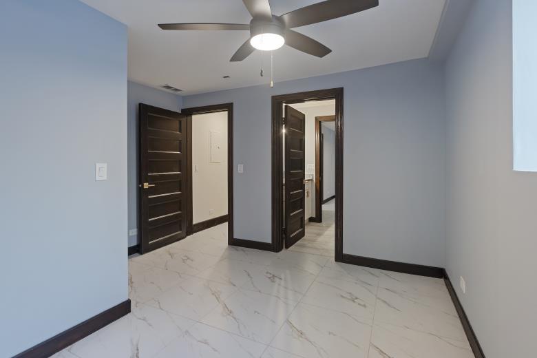 444 East 48th Street, Unit B2 Chicago, IL 60615 - Photo 12 of 17