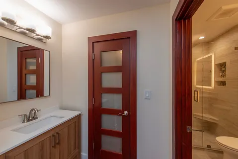 $470,000 | 408 Mallard Drive, Deerfield, IL 60015