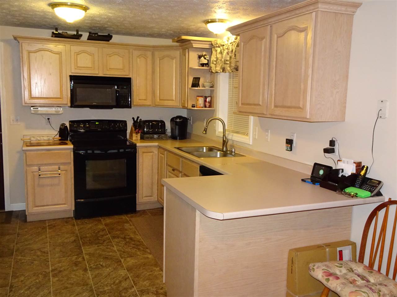 340 Proctor Road Manchester, NH 03109 - Photo 8 of 17 Gallery Image 8