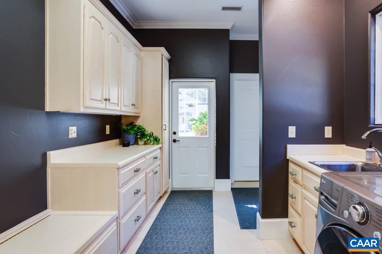 2131 Wake Forest Road Blacksburg, VA 24060 - Photo 31 of 74 Gallery Image 31
