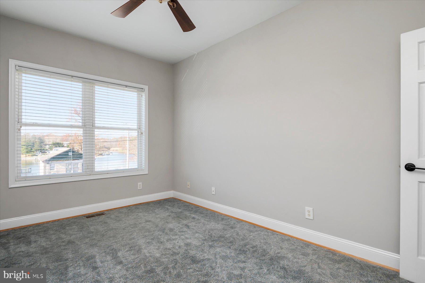 773 Powhatan Beach Road Pasadena, MD 21122 - Photo 17 of 68 Gallery Image 17