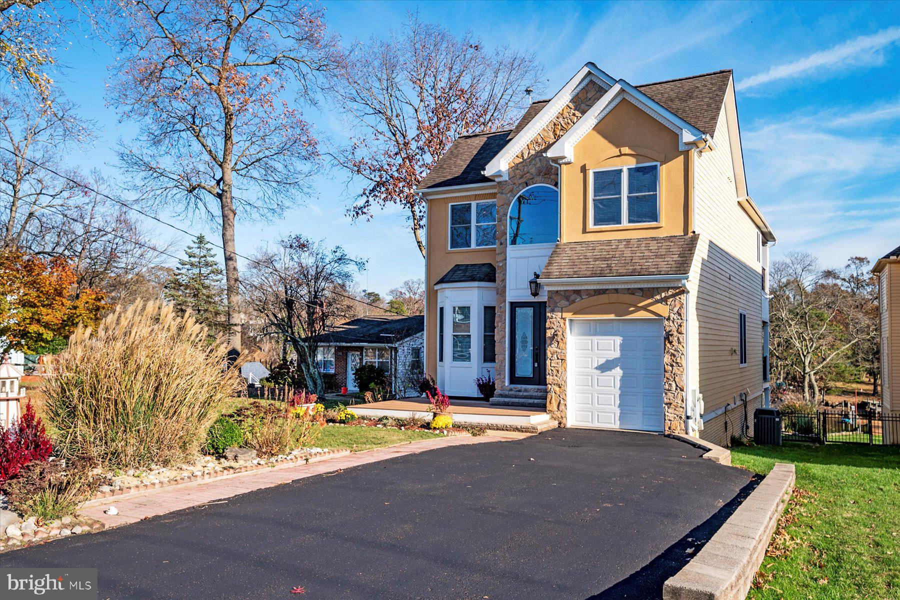 773 Powhatan Beach Road Pasadena, MD 21122 - Photo 4 of 68 Gallery Image 4