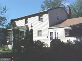 1291 Clearbrook Road West Chester, PA 19380 - Photo 2 of 6 Gallery Image 2
