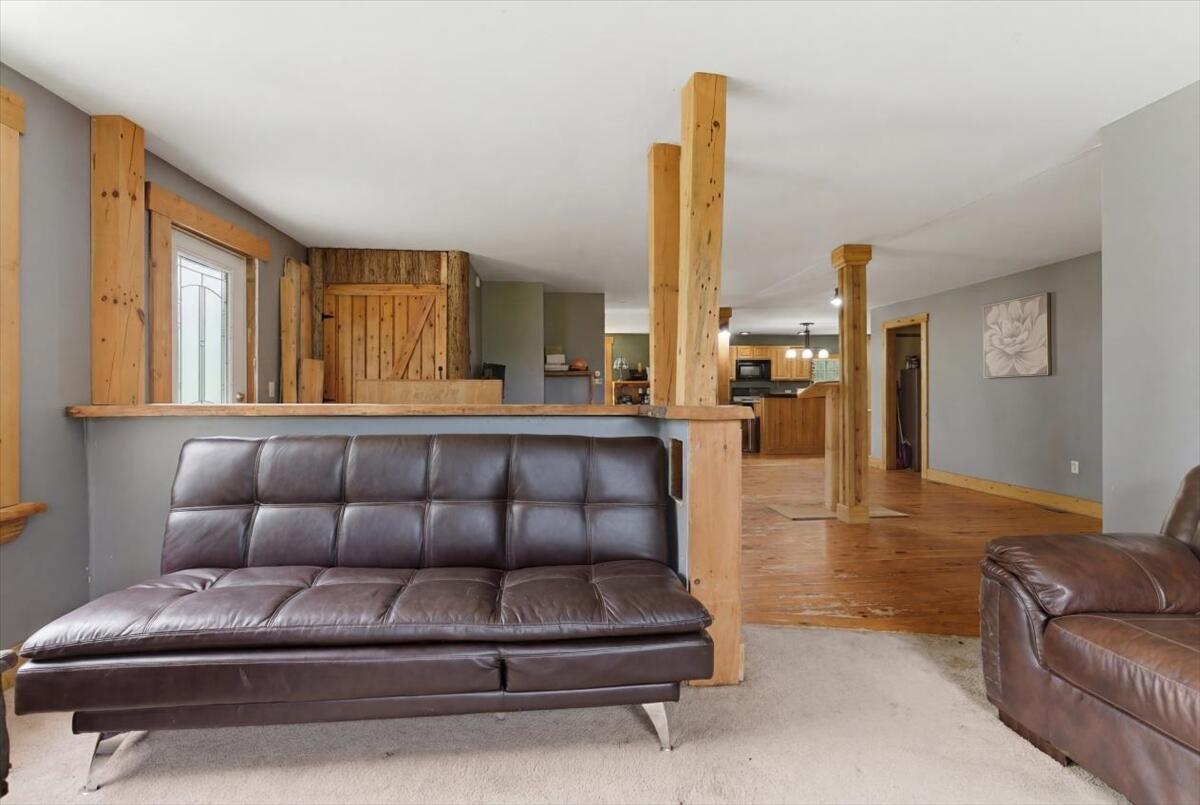 139 Lloyd Road Anson, ME 04911 - Photo 24 of 91 Living Room