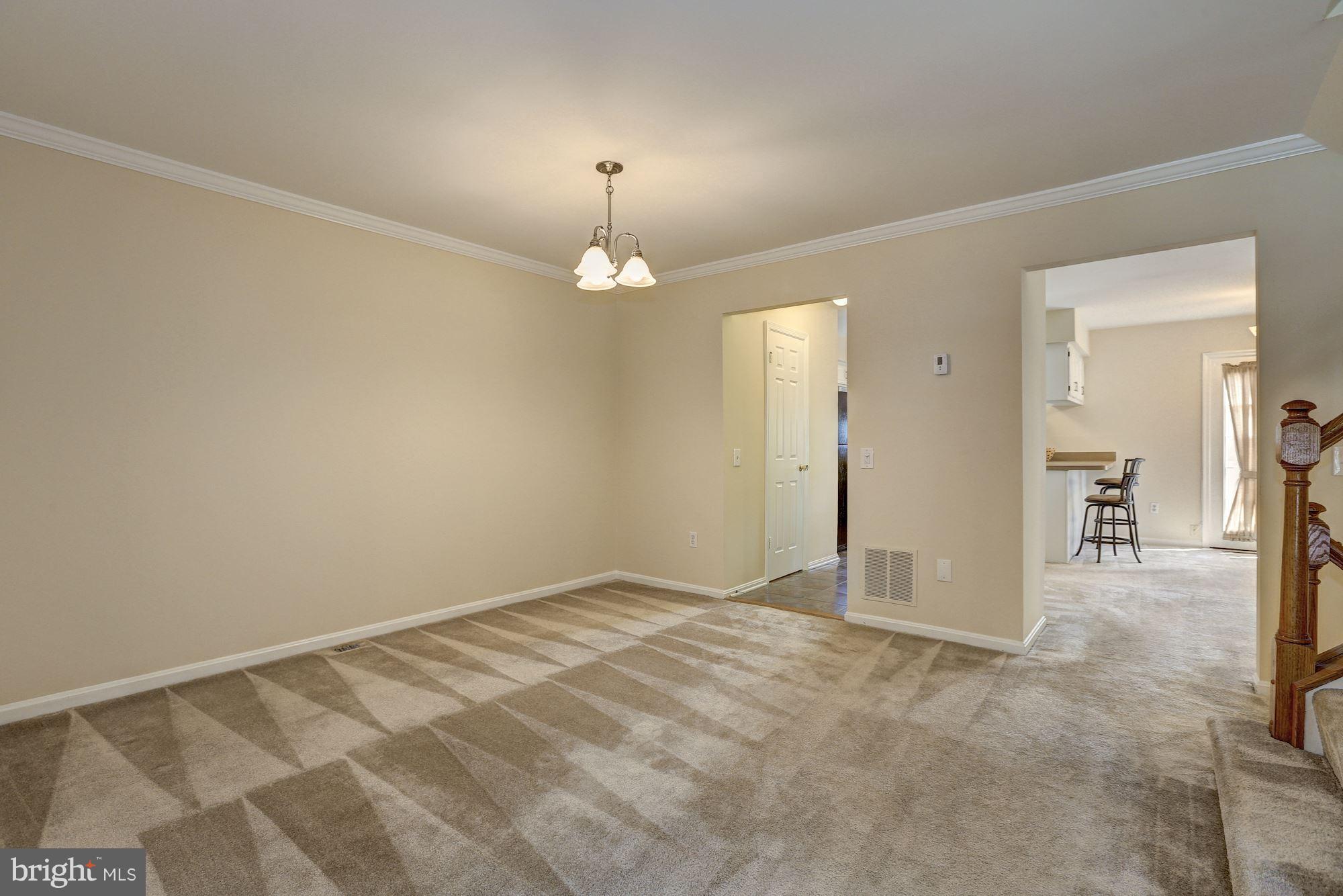 641 Concerto Lane Silver Spring, MD 20901 - Photo 7 of 30 Spacious dining area