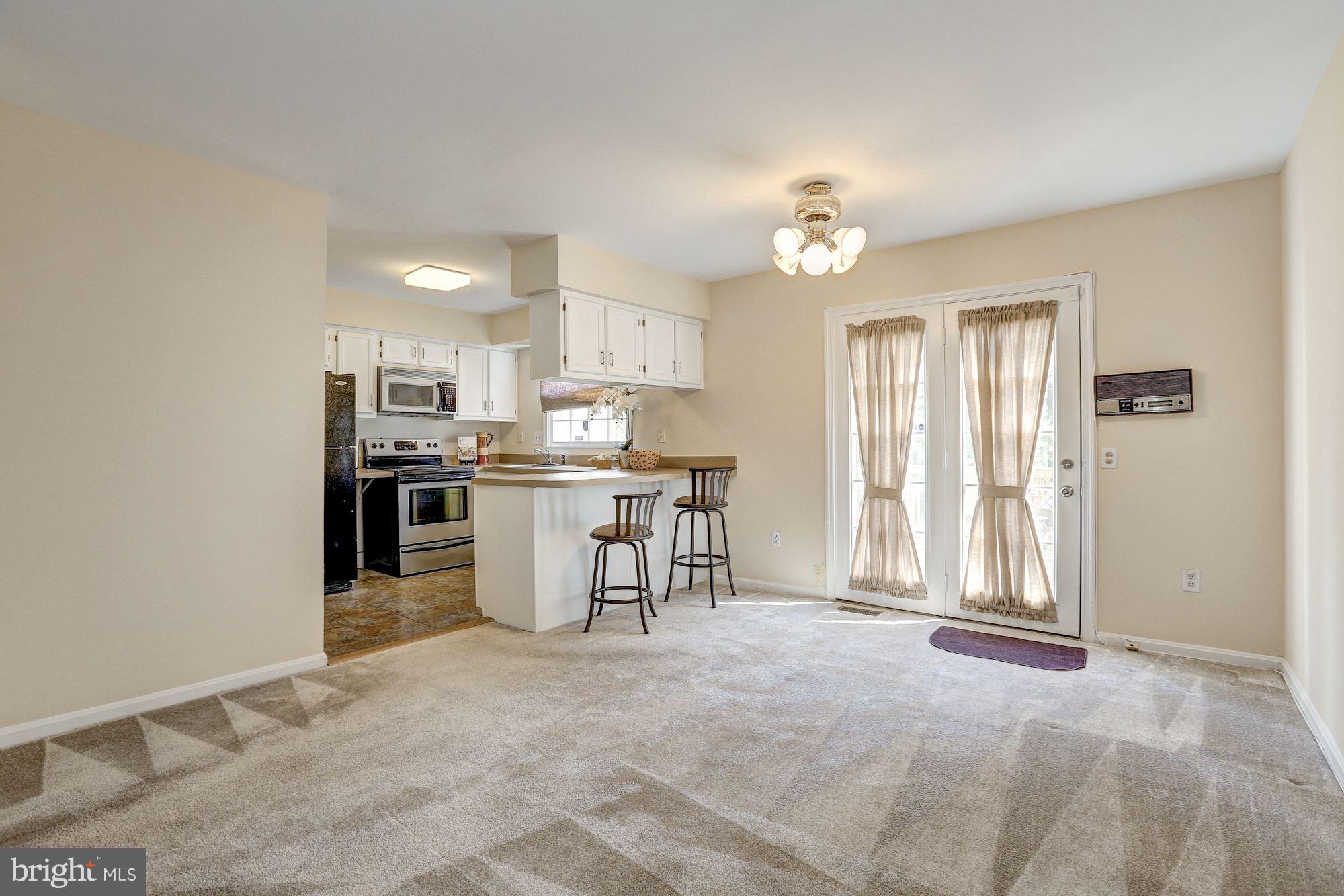 641 Concerto Lane Silver Spring, MD 20901 - Photo 8 of 30 Large Family Room off Kitchen