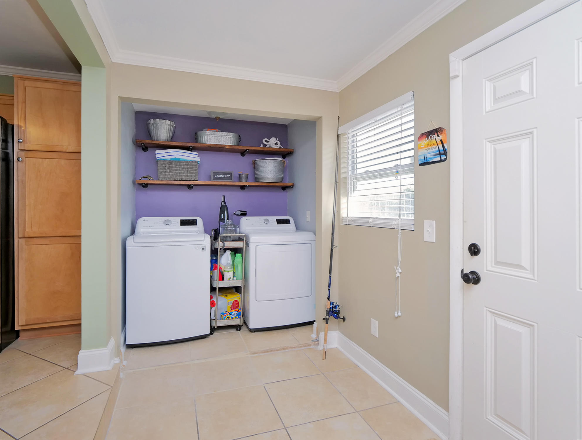 832 Cavalla Road Atlantic Beach, FL 32233 - Photo 11 of 34 a utility room with dryer and washer