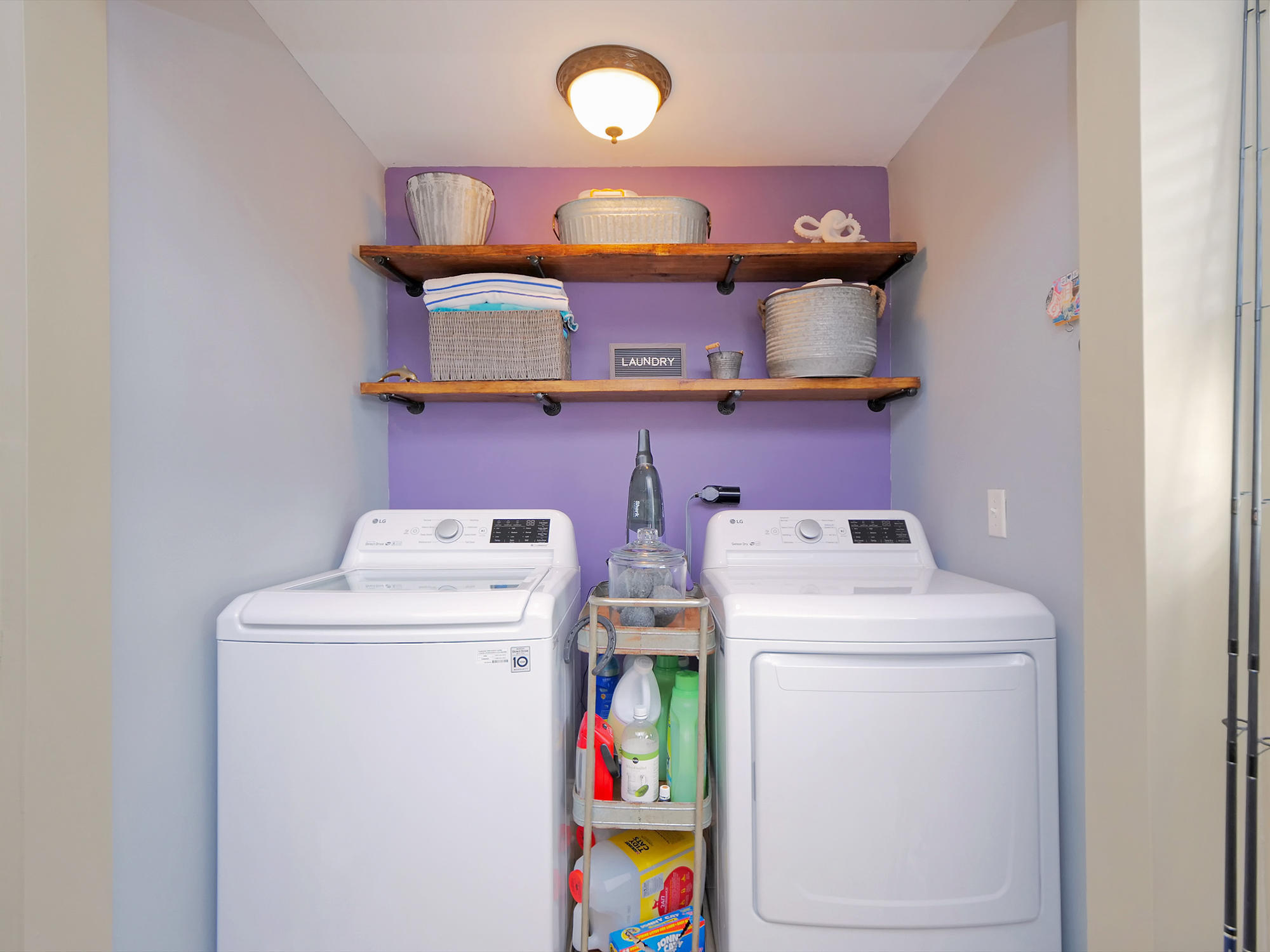 832 Cavalla Road Atlantic Beach, FL 32233 - Photo 12 of 34 a utility room with dryer and washer