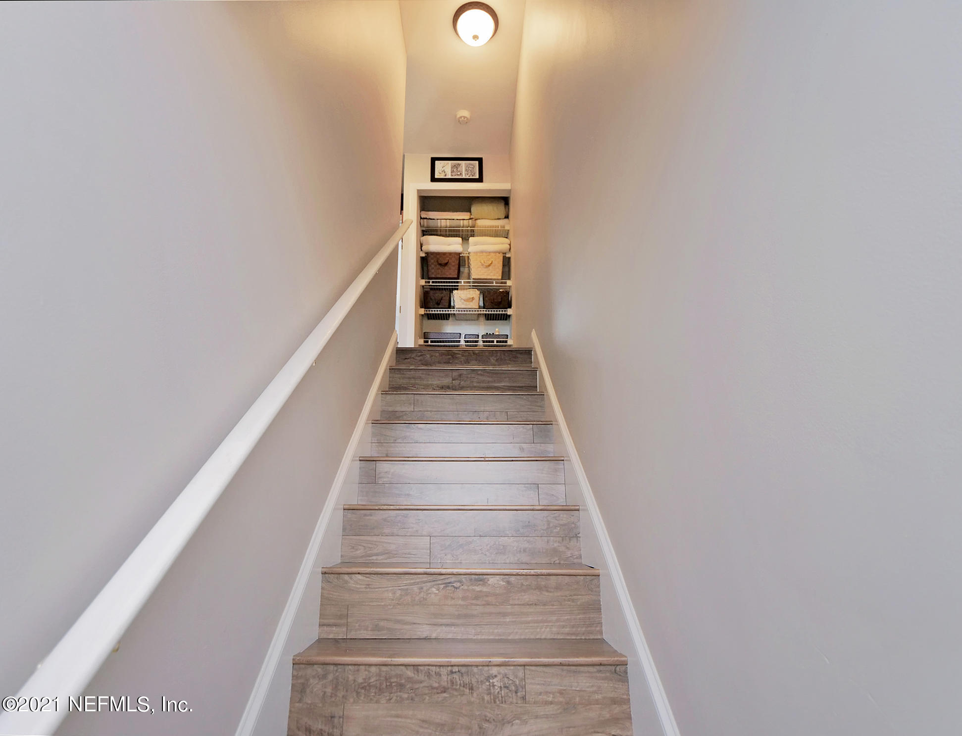 832 Cavalla Road Atlantic Beach, FL 32233 - Photo 15 of 34 a view of entryway