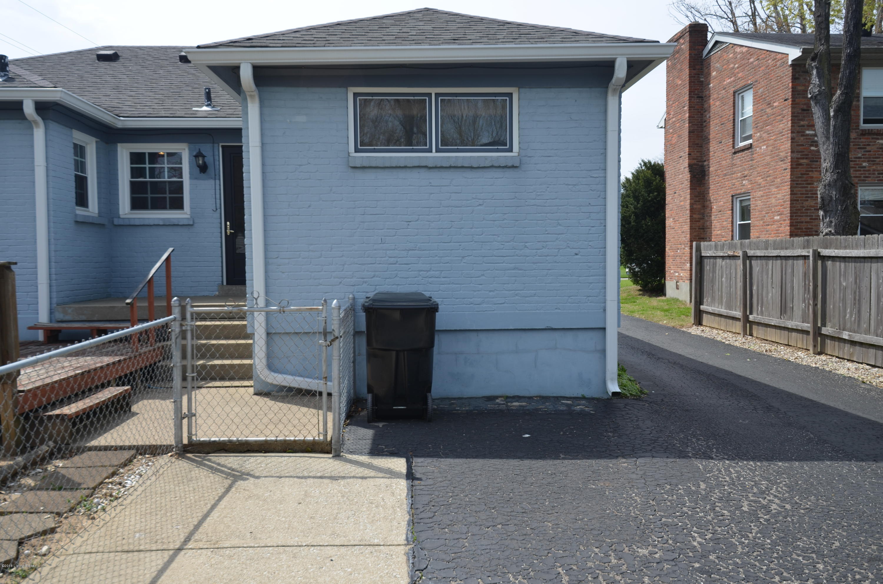 213 Ring Road Louisville, KY 40207 - Photo 53 of 54 DSC_0059