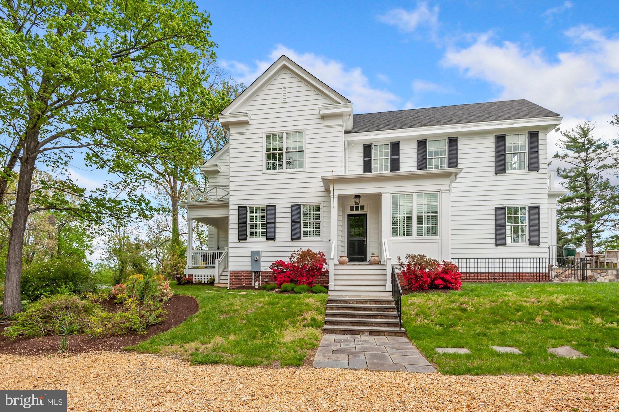 1031 Pine Hill Road McLean, VA 22101 - Photo 3 of 39 a front view of house with yard