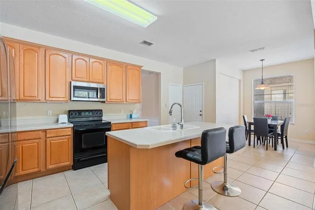 $595,000 | 8650 Abbotsbury Drive, Windermere, FL 34786