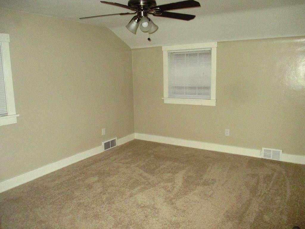 209 Gilkeson Road Pittsburgh, PA 15228 - Photo 11 of 17 Gallery Image 11