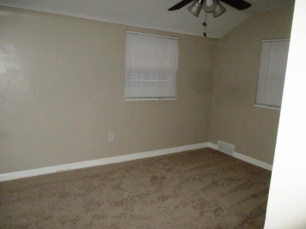 209 Gilkeson Road Pittsburgh, PA 15228 - Photo 12 of 17 Gallery Image 12