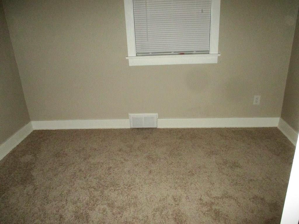 209 Gilkeson Road Pittsburgh, PA 15228 - Photo 14 of 17 Gallery Image 14
