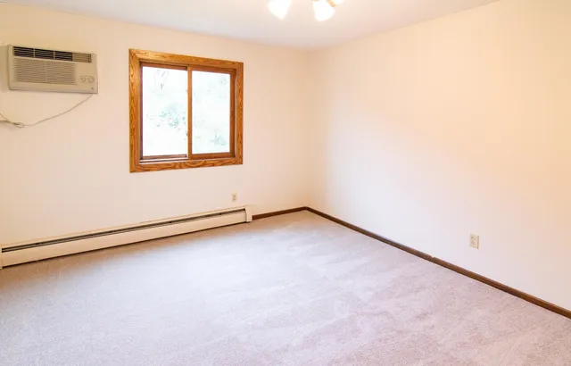 $157,500 | 2690 Oxford Street North, Unit 247, Roseville, MN 55113