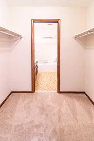 $157,500 | 2690 Oxford Street North, Unit 247, Roseville, MN 55113