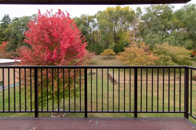 $157,500 | 2690 Oxford Street North, Unit 247, Roseville, MN 55113