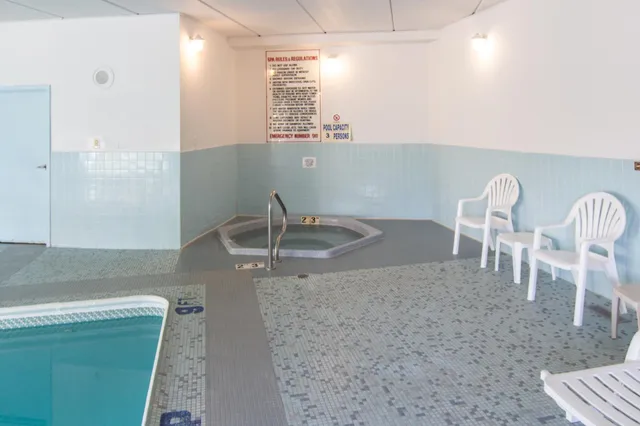 $157,500 | 2690 Oxford Street North, Unit 247, Roseville, MN 55113