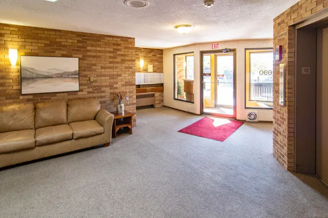 $157,500 | 2690 Oxford Street North, Unit 247, Roseville, MN 55113