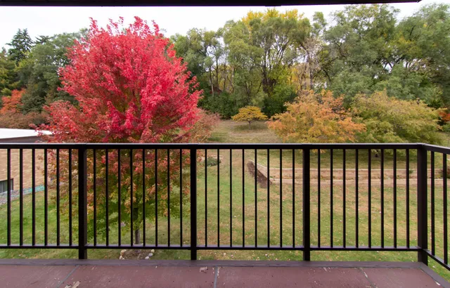 $157,500 | 2690 Oxford Street North, Unit 247, Roseville, MN 55113