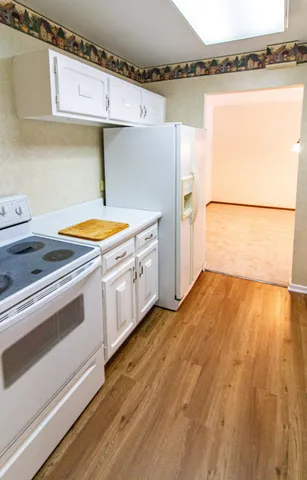 $157,500 | 2690 Oxford Street North, Unit 247, Roseville, MN 55113