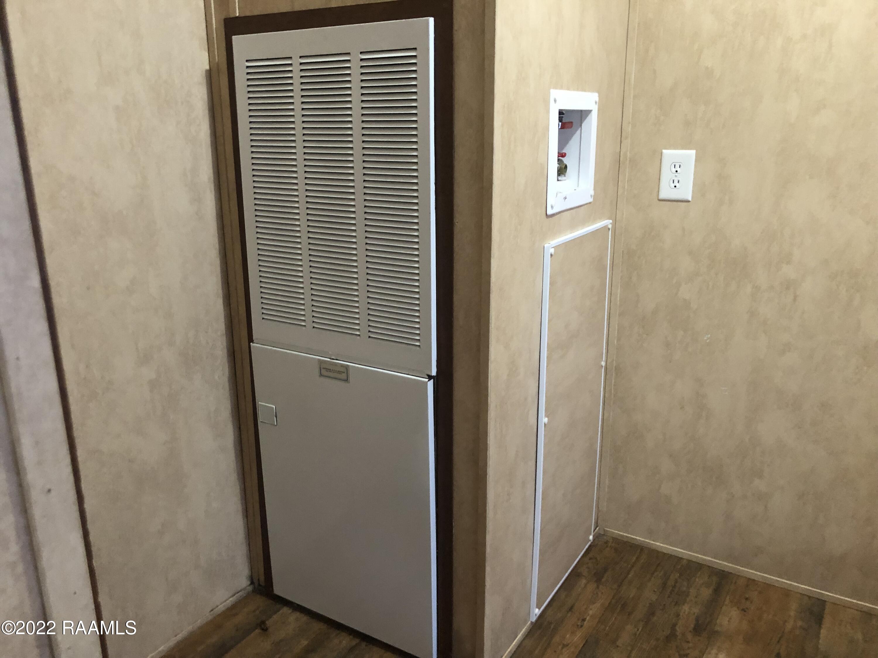 8899 Fusilier Road, Unit 16 Maurice, LA 70555 - Photo 12 of 25 Utility closet