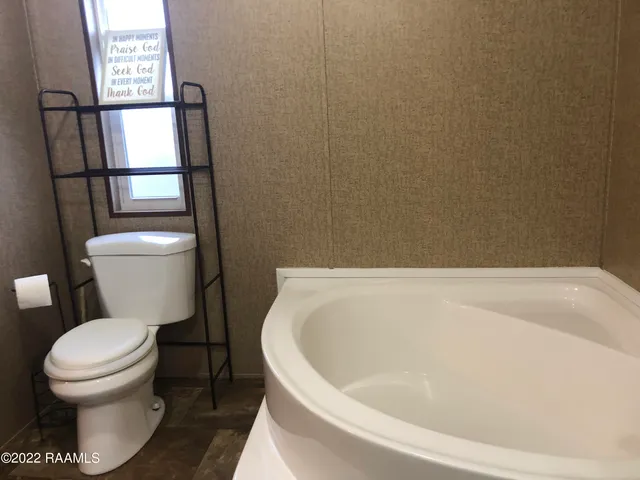 $1,200 | 8899 Fusilier Road, Unit 16, Maurice, LA 70555