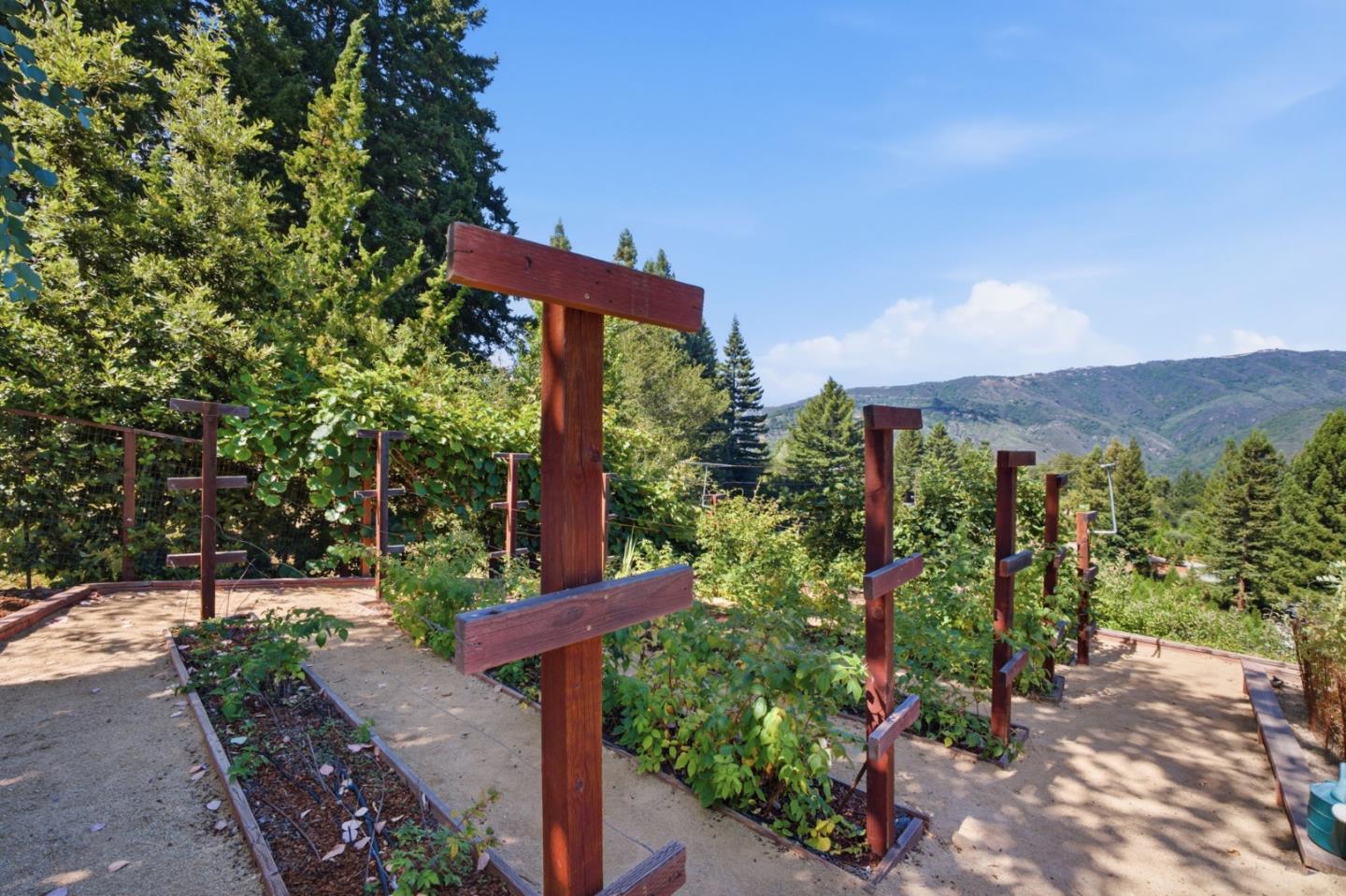 17575 Mountain Charlie Road Los Gatos, CA 95033 - Photo 36 of 62 Gallery Image 36