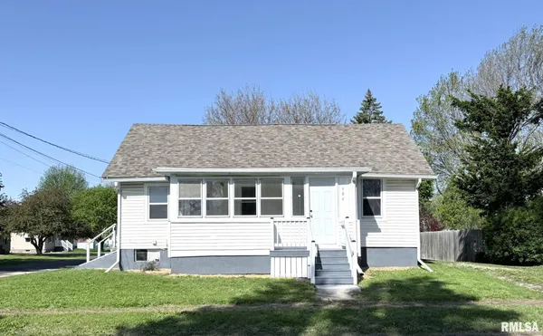 $45,000 | 484 Lawrence Avenue, Galesburg, IL 61401