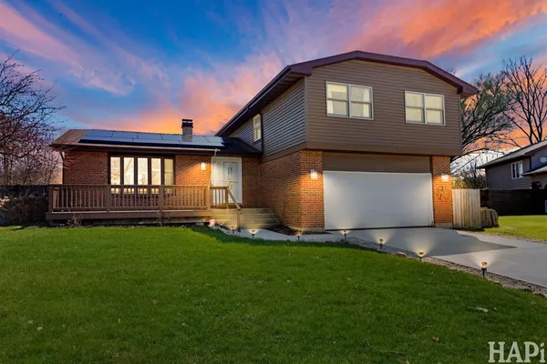 $399,900 | 5209 Springdale Lane, McHenry, IL 60050