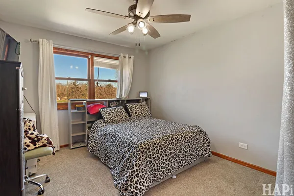 $399,900 | 5209 Springdale Lane, McHenry, IL 60050