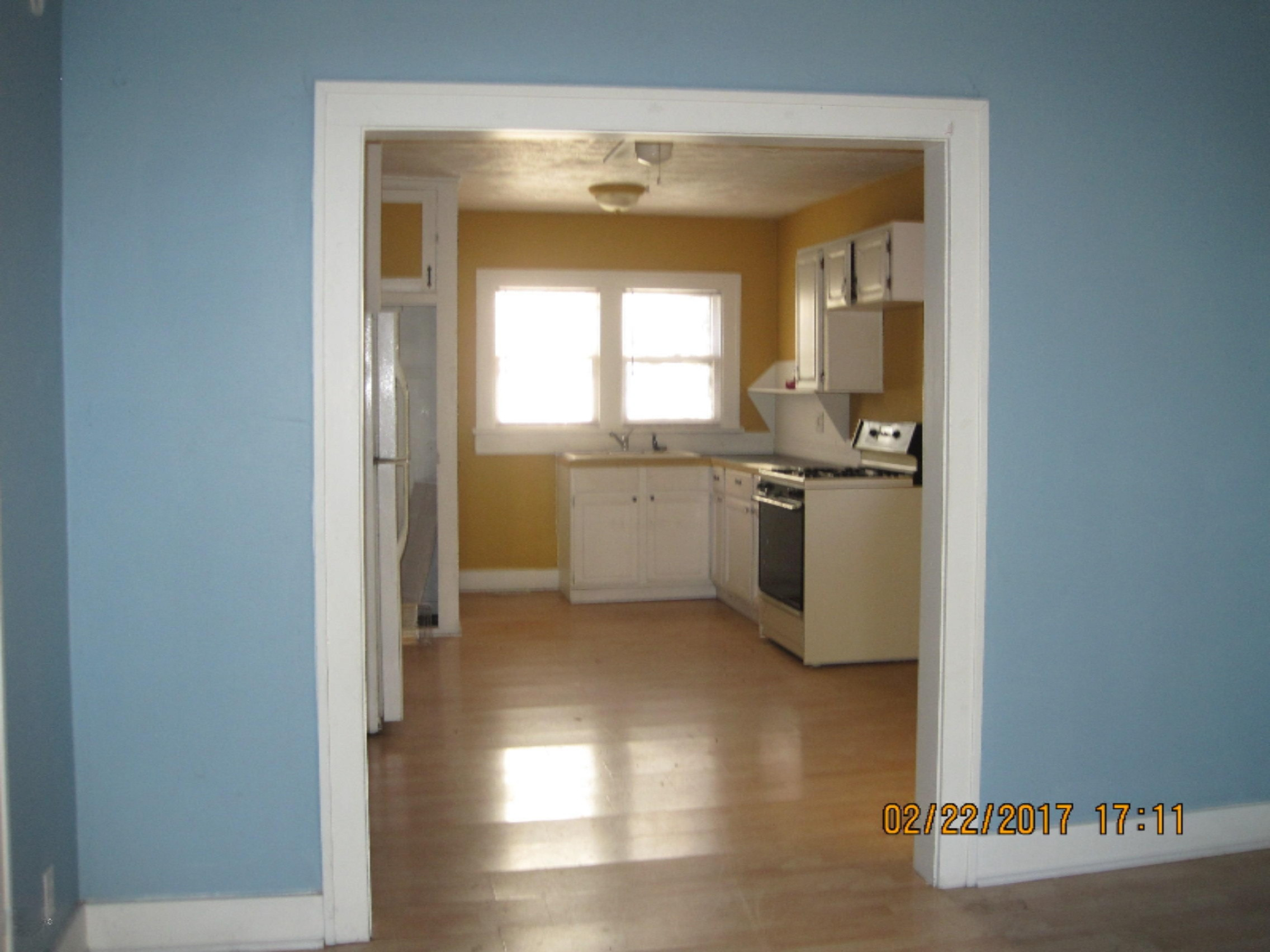 118 Middle Street Three Rivers, MI 49093 - Photo 3 of 9 IMG_4155