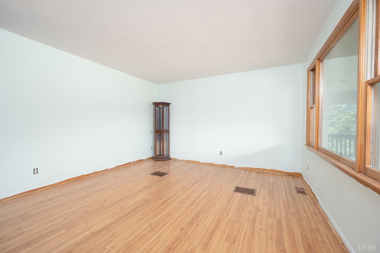 1745 Statler Road Montvale, VA 24122 - Photo 11 of 47 Gallery Image 11