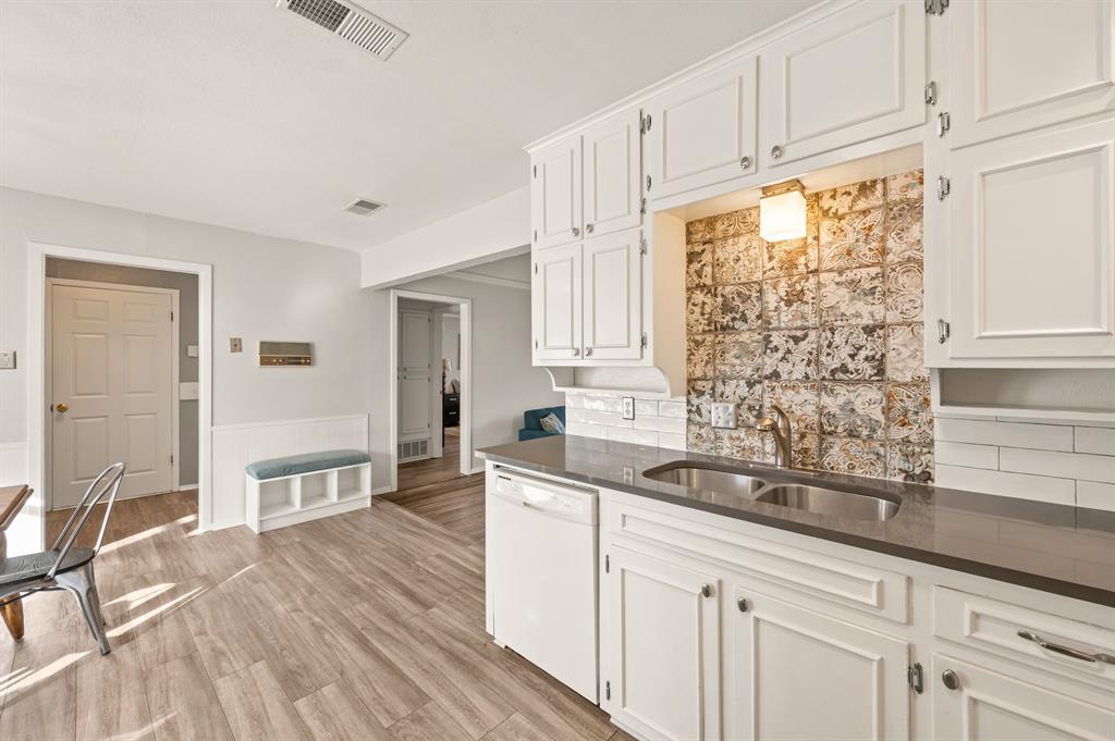 3124 Spring Lake Drive Bedford, TX 76021 - Photo 14 of 40