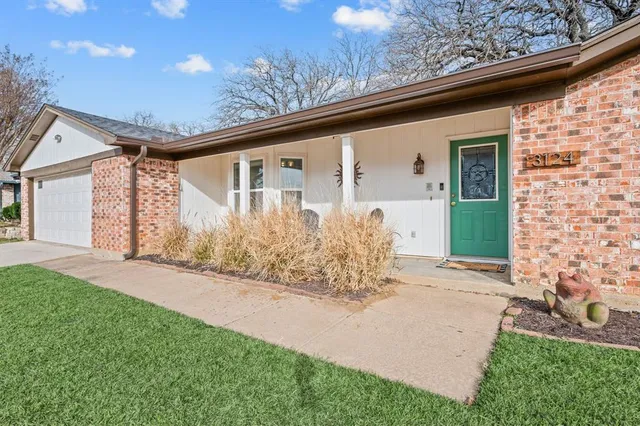 $325,000 | 3124 Spring Lake Drive, Bedford, TX 76021