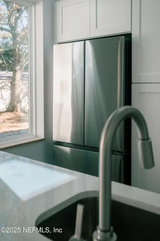 a close view of sink